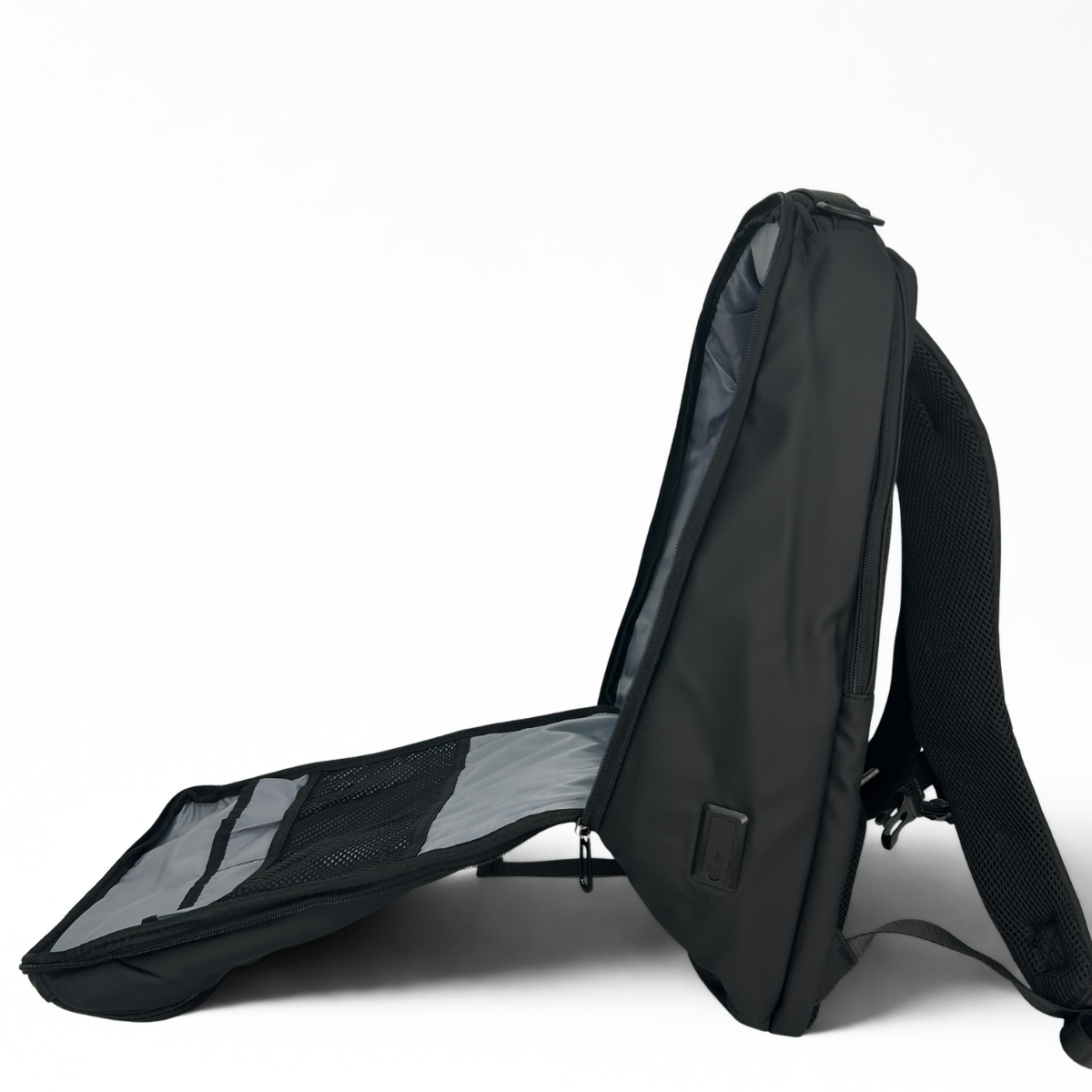 Mochila Ejecutiva UTAZO Escala Eclipse · 30L
